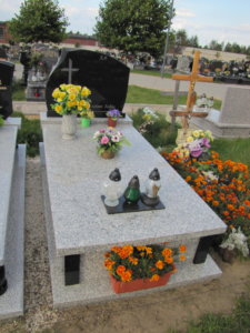 Pomnik (82)-granirex.pl