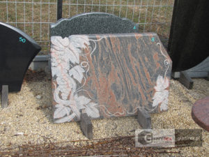 Tablica z rzeźbą 16