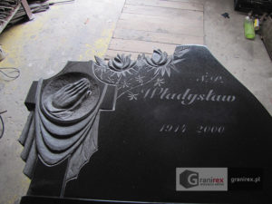 Tablica z rzeźbą 22