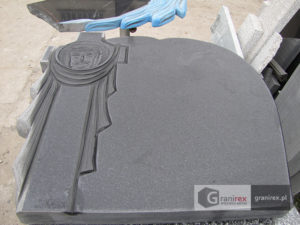 Tablica z rzeźbą 10